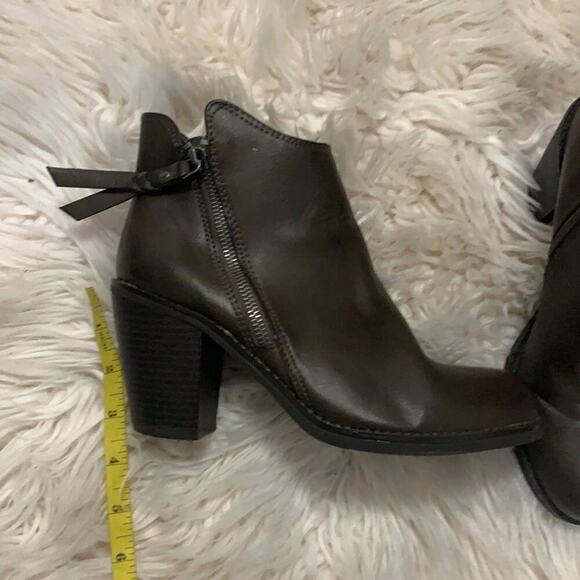 AMERICAN RAG BOOTIES SIZE 7M - Picture 4 of 5
